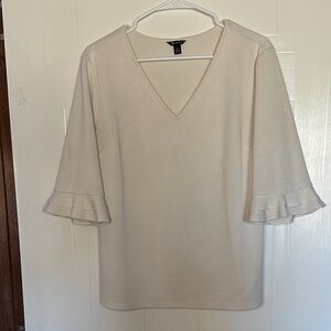 GUC Versona Cream Ruffle Sleeve Blouse